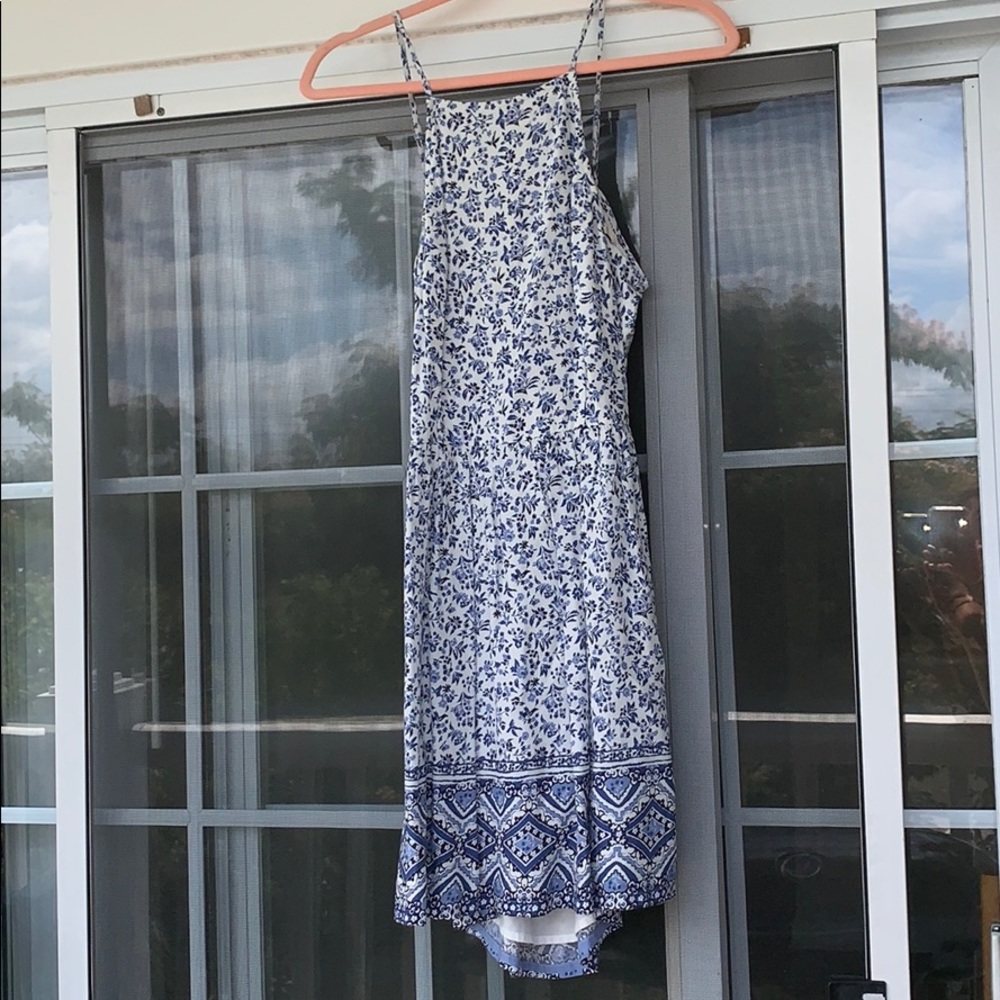 Hollister dress never worn!